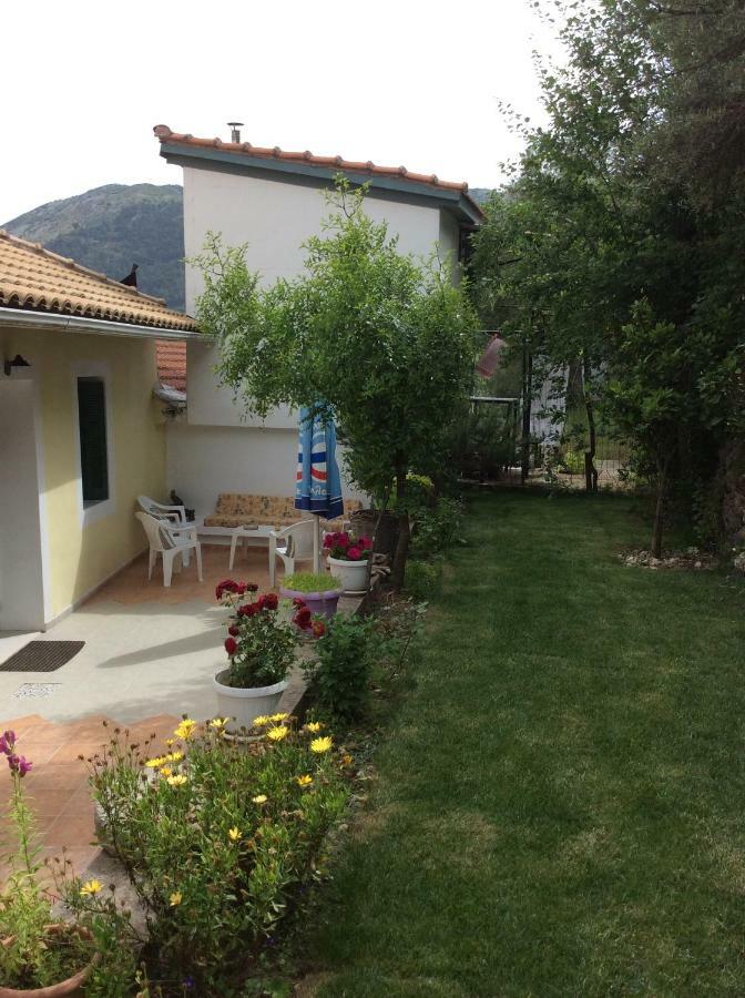 Villa Christos House Kariá Exterior foto